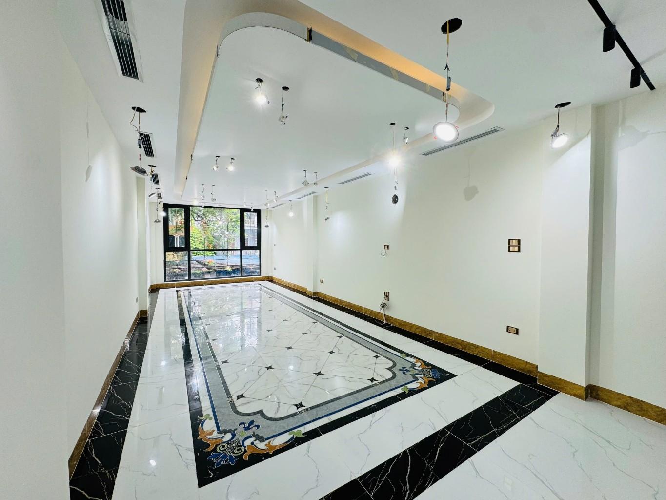 BÁN NHÀ NGỌC LÂM 23 tỷ 55m NGÕ Ô TÔ ĐỖ CỬA,KINH DOANH,LONG BIÊN - Ảnh 2