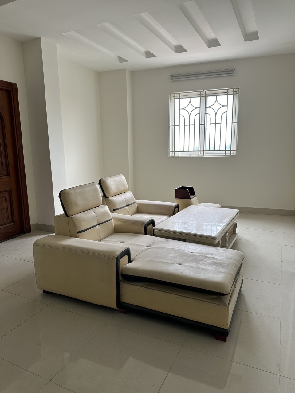 Bán nhà 2 Mặt tiền Nguyễn Duy Trinh - gần Nguyễn Thị Tư, DT: 7,5x26m, 7 tầng, 25,9 tỷ. - Ảnh 2