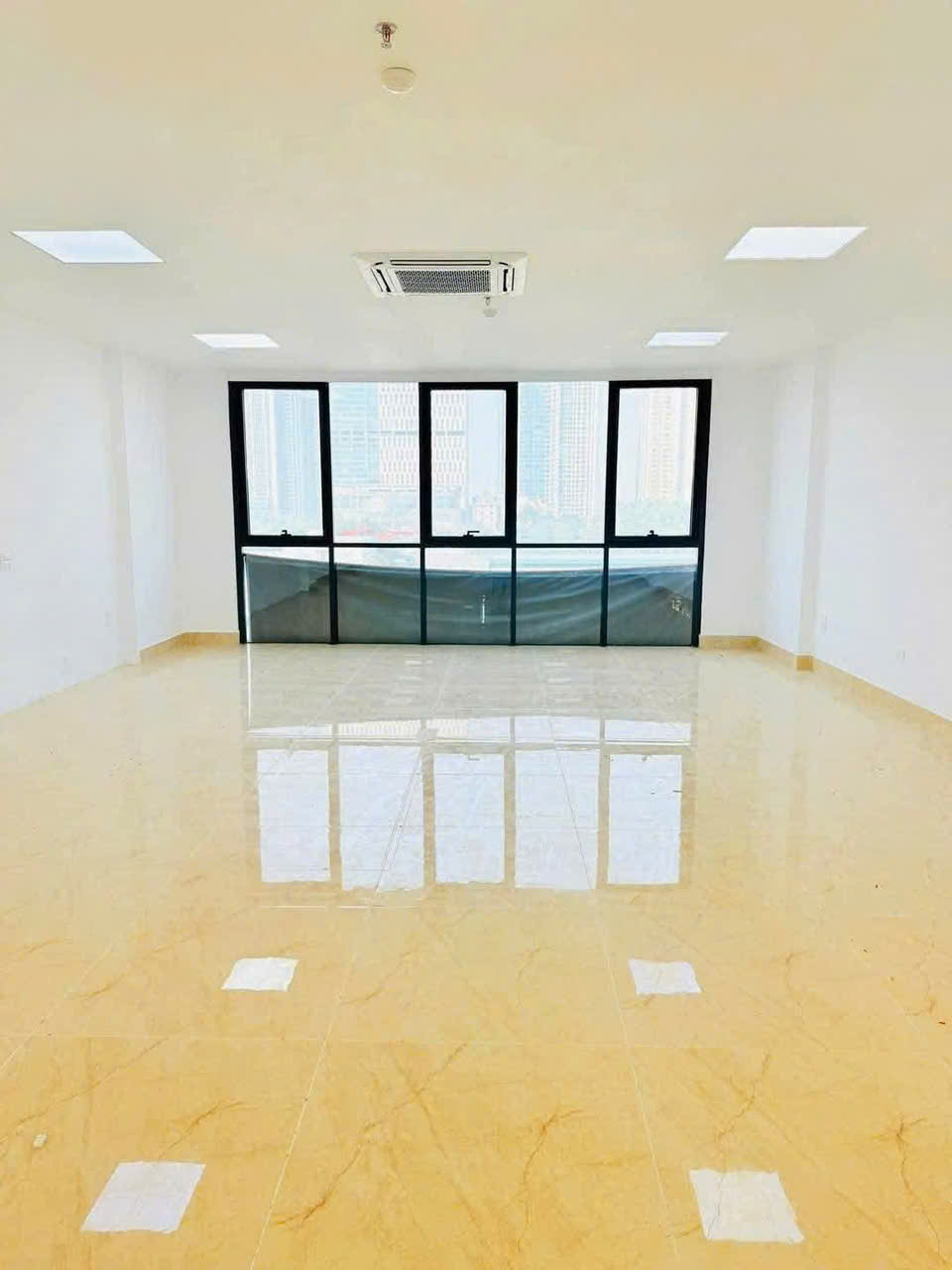 CỰC LỘC NHÀ 6 TẦNG MẶT NGÕ HOÀNG QUỐC VIỆT, QUẬN CẦU GIẤY, KINH DOANH CỰC ĐỈNH, VỈA HÈ RỘNG, VỊ TRÍ - Ảnh 2