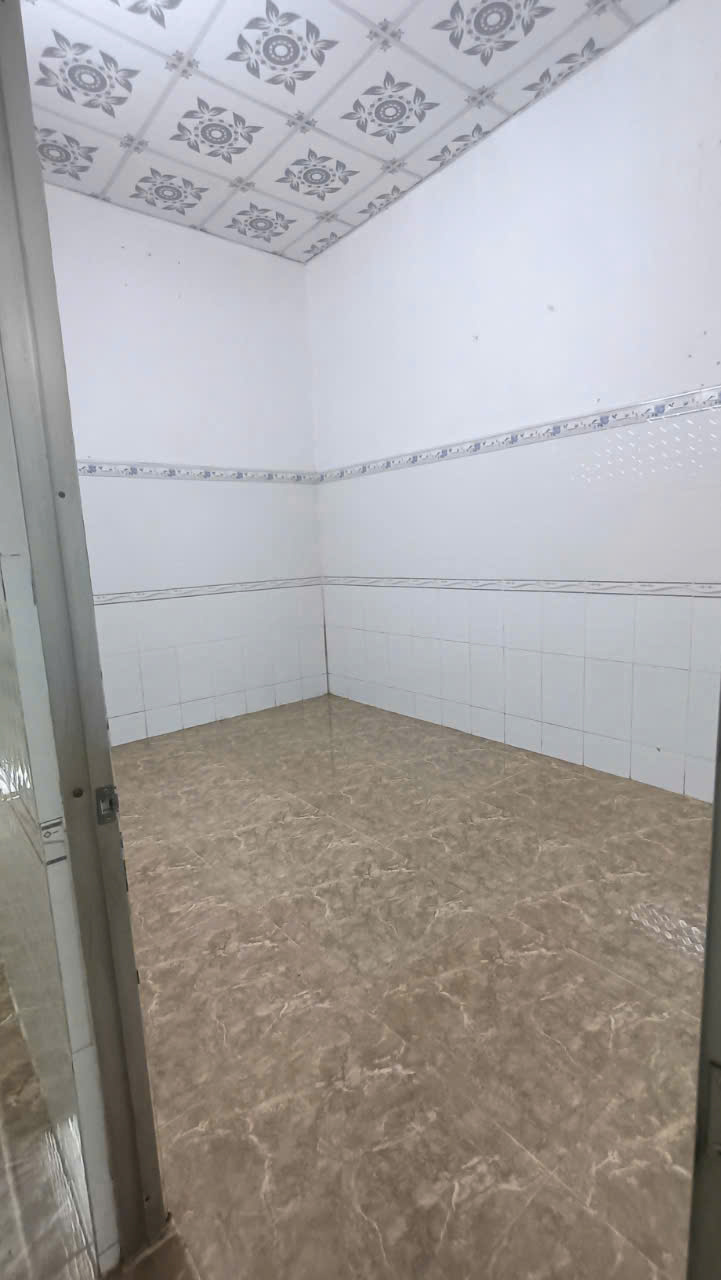 02. Nhà 5 triệu 2 phòng ngủ cạnh đường số 1 Khu Giảng Viên - Ảnh 3