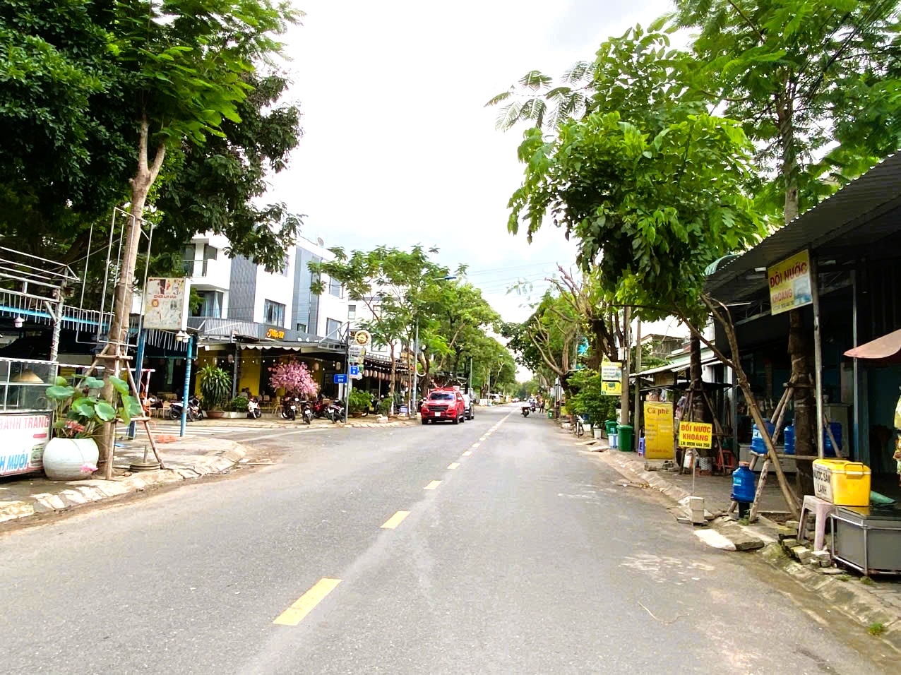 BÁN GẤP LÔ ĐẤT ĐẸP KĐT ĐÔNG TĂNG LONG, 358M2 VUÔNG VỨC, SỔ RIÊNG THỔ CƯ, GẦN CHỢ, CHỈ 13.8TỶ - Ảnh 1