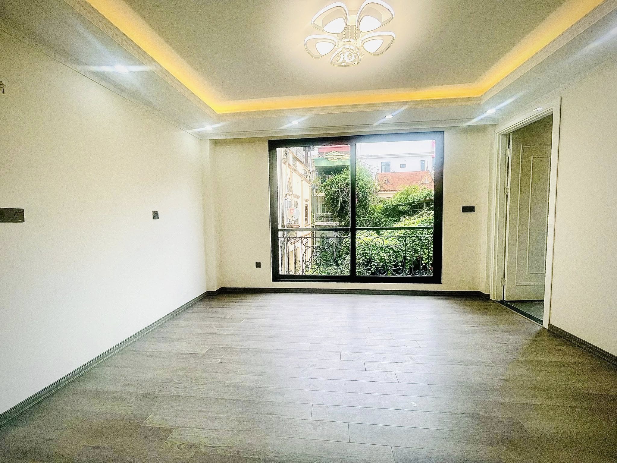 CỰC PHẨM- Phố Thái Hà, 10 Mét Ra Ô tô tránh 33/39m2, 6T Thang máy, MT 7m 13.2 Tỷ - Ảnh 2