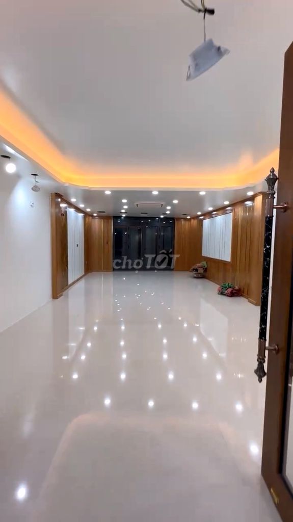 Cho Thuê Văn Phòng 100m2 mặt sàn Trung tâm Thái Hà - Ảnh chính