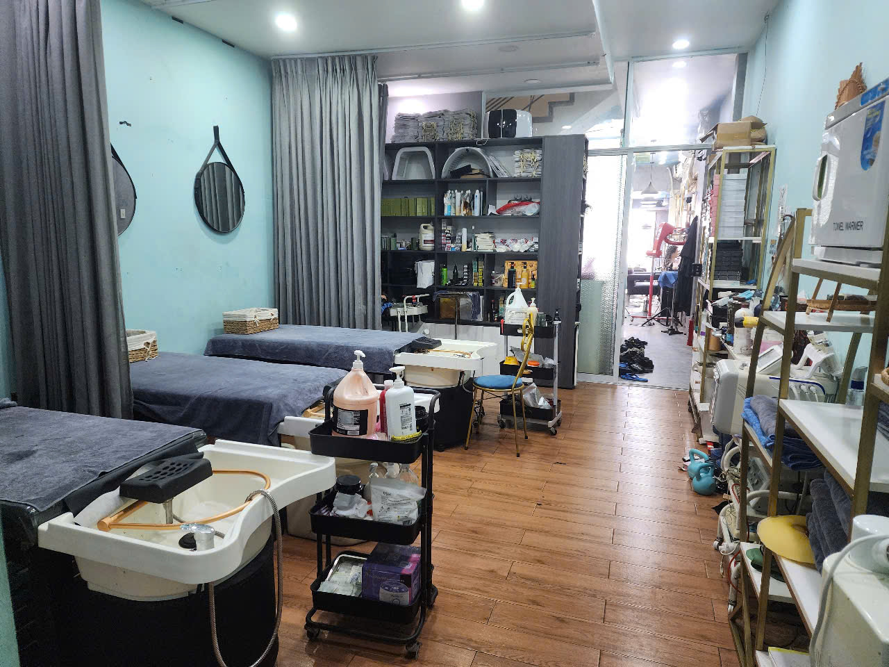 SANG GẤP SALON ĐANG HÁI RA TIỀN TẠI BÌNH TÂN - Ảnh chính