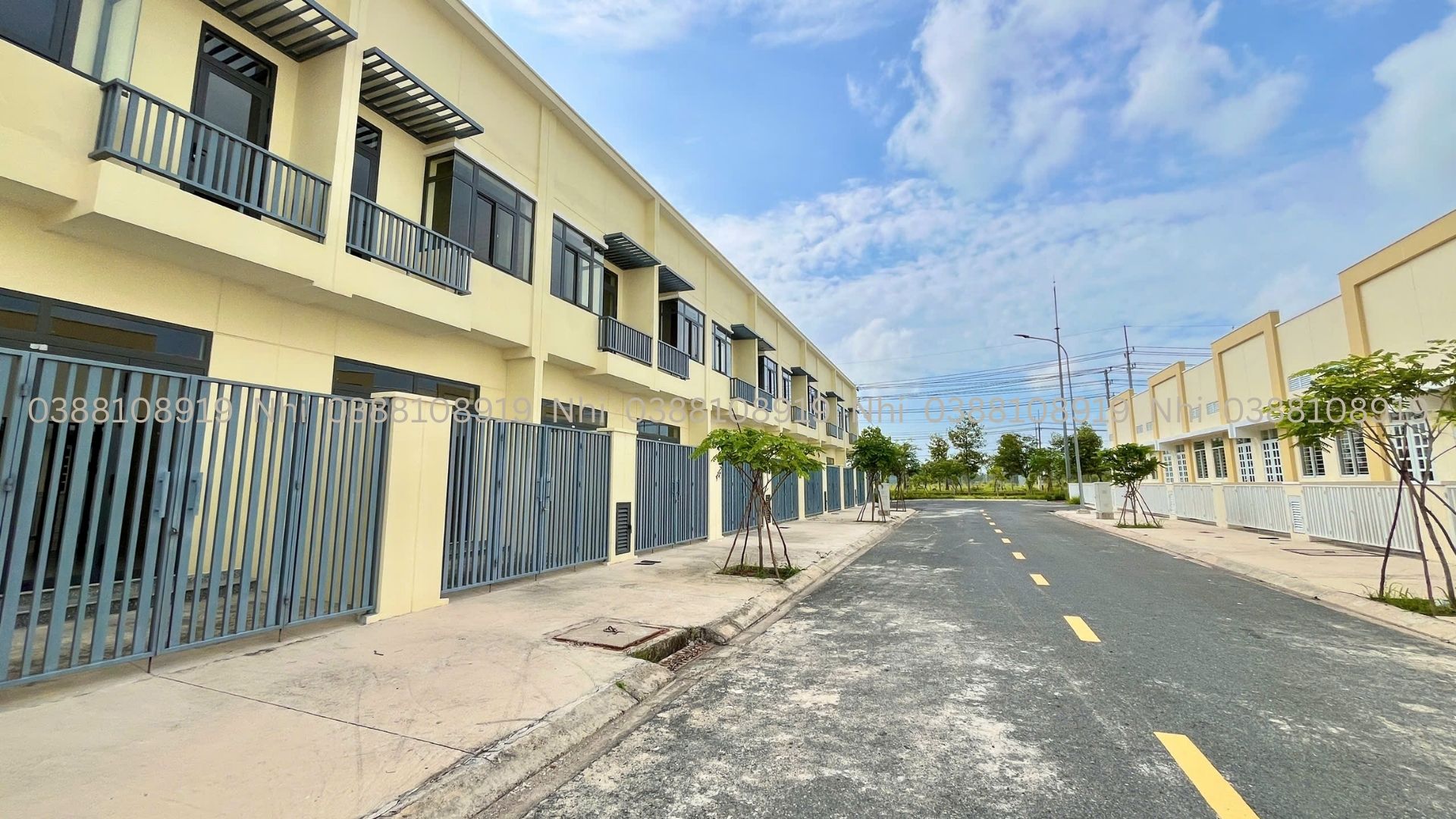 Sở hữu nhà phố hoàn thiện mặt ngoài – Thanh toán nhẹ nhàng chỉ với 360 triệu - Trảng Bàng, Tây Ninh. - Ảnh 1