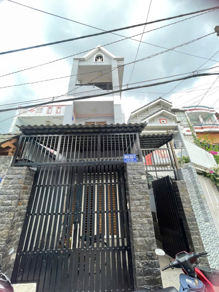 NHÀ 3 TẦNG (4x21) HẺM XE HƠI THÔNG GẦN MT NGUYỄN VĂN QUÁ - SÁT GÒ VẤP. - Ảnh chính