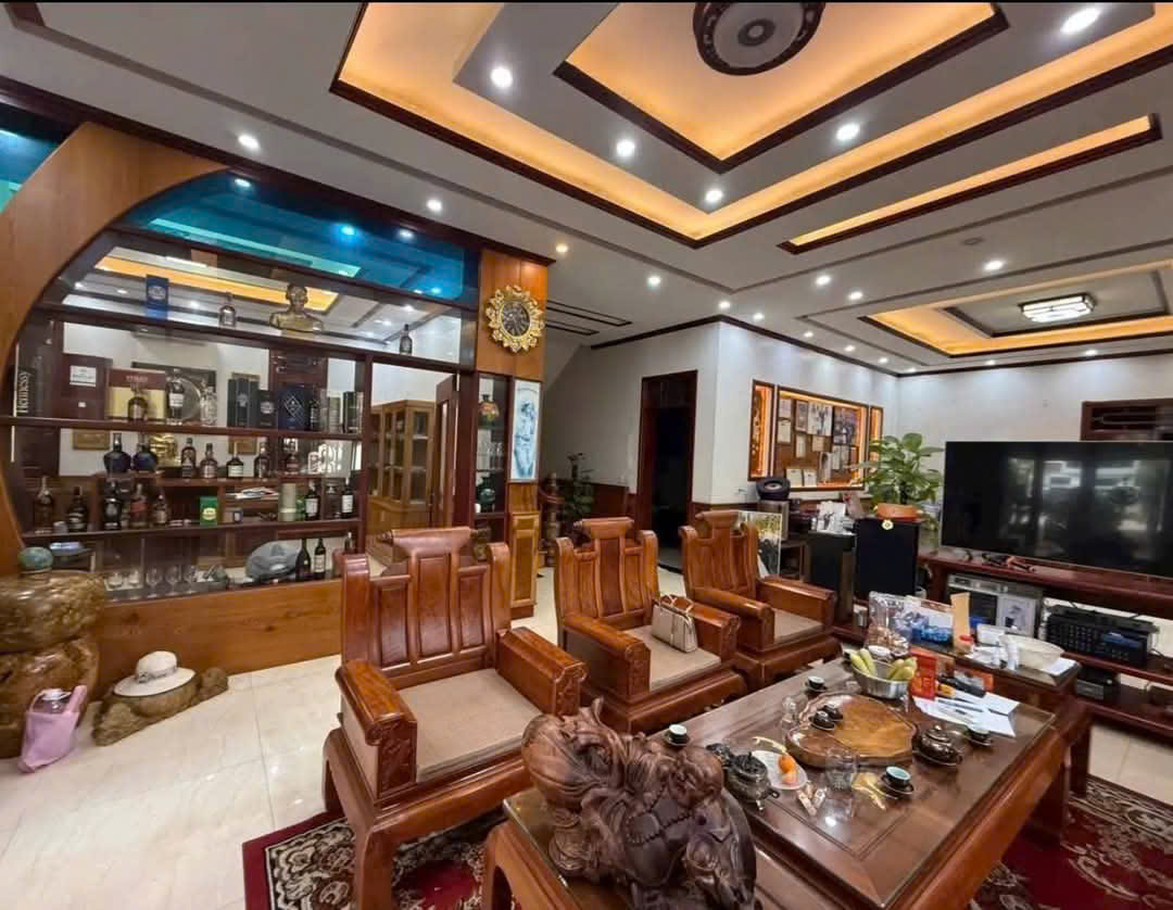 BÁN NHÀ NGUYỄN PHONG SẮC, PHÂN LÔ, ÔTÔ TRÁNH, VỈA HÈ, KINH DOANH, 61M2 GIÁ 22 TỶ - Ảnh chính