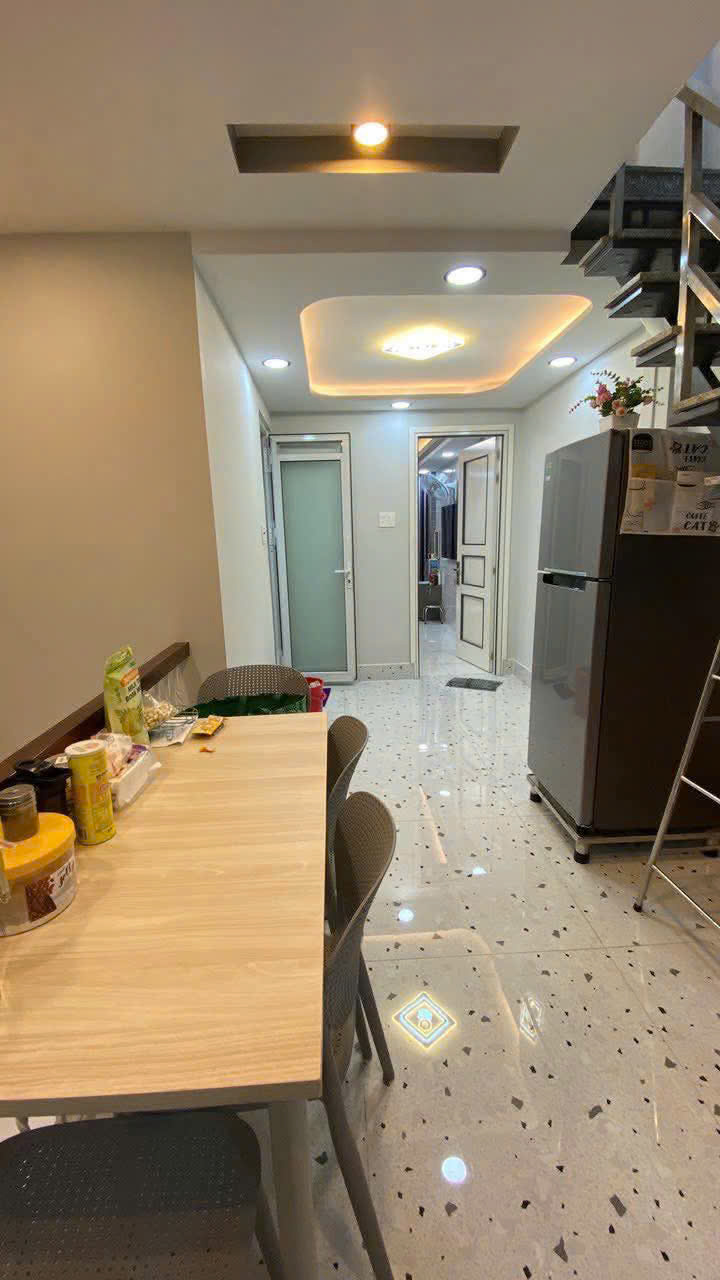 Bán nhà mới  MTKD đỉnh 10M Đội Cung quận 11 dt 33m2- 3 tầng chỉ 6.5 tỷ tl - Ảnh 1