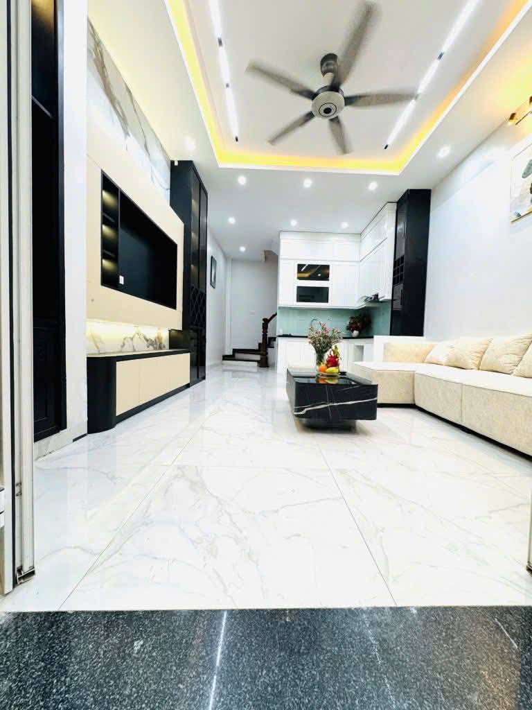 CHO THUÊ NHÀ NGÕ PHỐ NGUYỄN ĐÌNH HOÀN, CẦU GIẤY - Ảnh 2