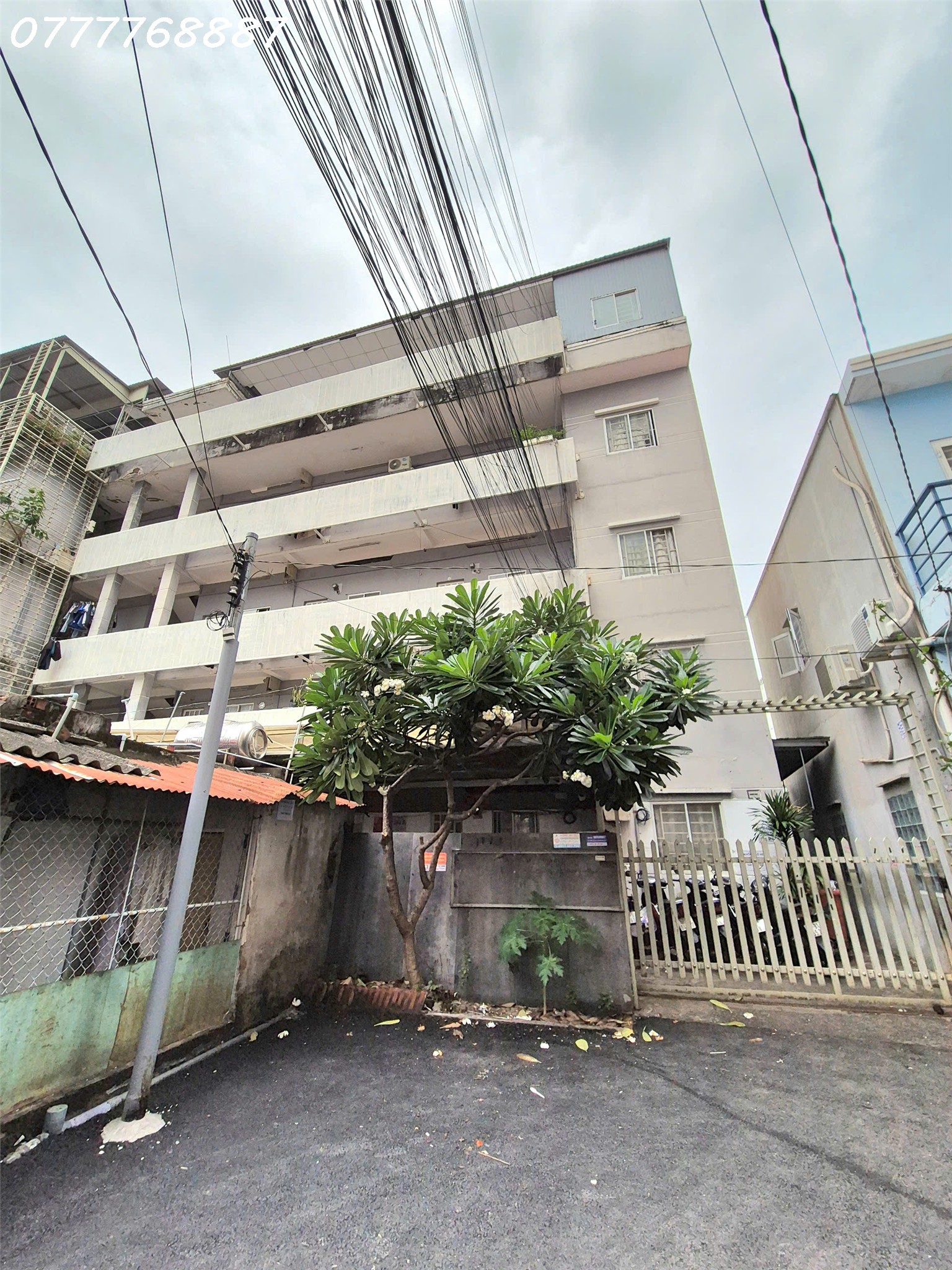 Ngộp bank bán tòa CHDV Hầm 4 tầng, gần 1000m2 SD cách ĐH Công Nghiệp - Gò Vấp 300m - Ảnh 3