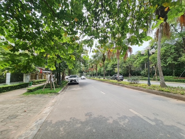 BIỆT THỰ KHU T- CIPUTRA-TÂY HỒ-VỈA HÈ-KD-Ô TÔ:230M X3T, MT 10M, GIÁ 61TỶ. - Ảnh chính