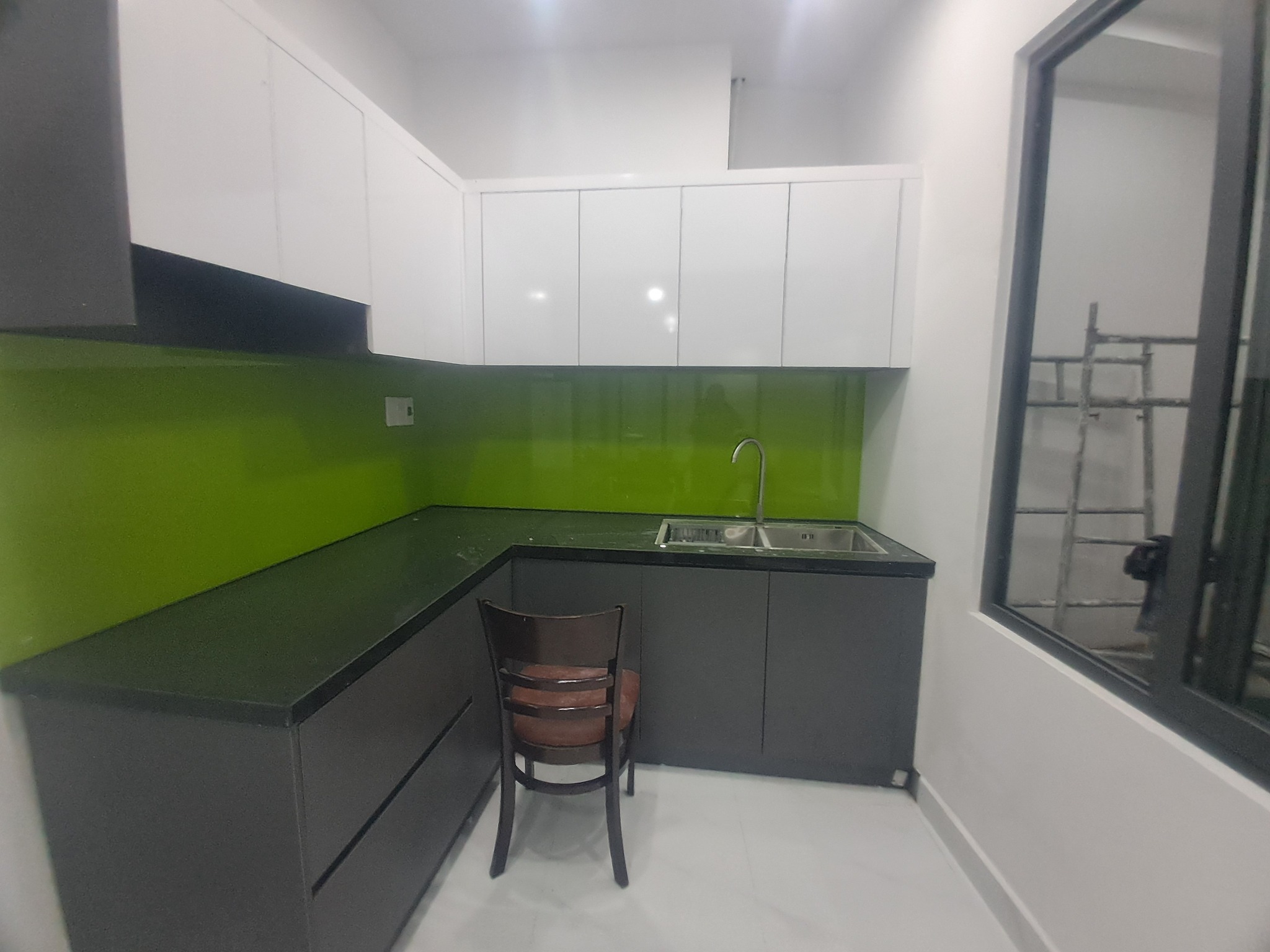 ► Nhà 60m ra MT Hải Phòng đối diện Ga Tàu, 44m2, lửng đúc 2PN, 2.45 tỷ - Ảnh 1