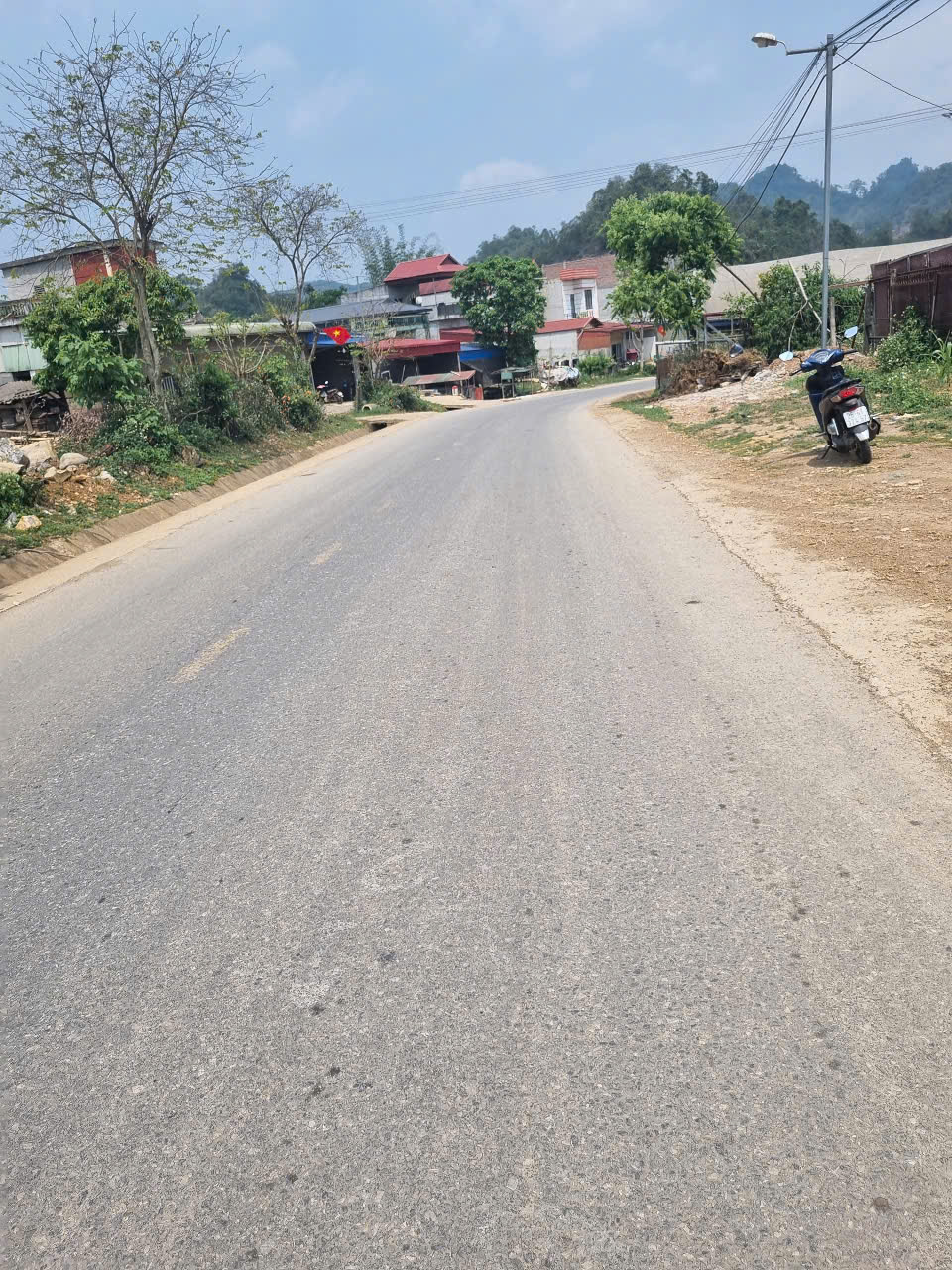 BÁN ĐẤT MỘC CHÂU_MẶT TIỀN QUỐC LỘ_NGAY NÚT GIAO CAO TỐC_KHU VUI CHƠI GIẢI TRÍ_GIÁ 3 TỶ 5 - Ảnh chính