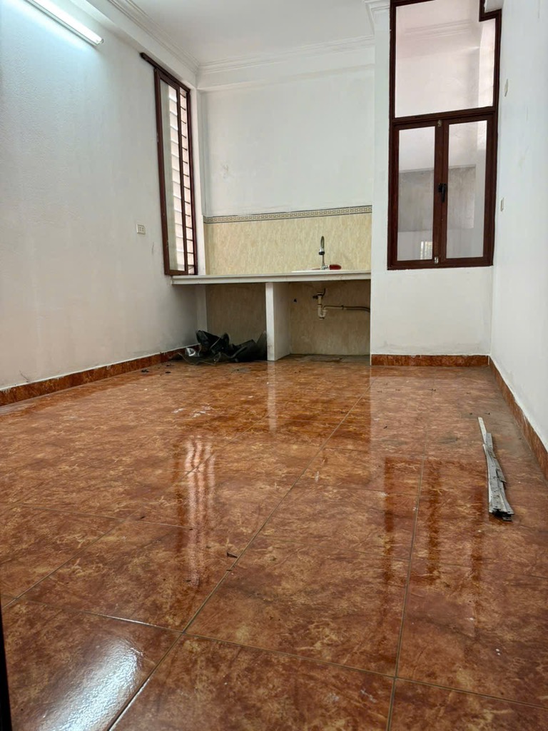Bán nhà Cầu Giấy, Cầu Giấy, ngõ ô tô, 44m2, 6 tầng, chỉ 13.6 tỷ - Ảnh 1