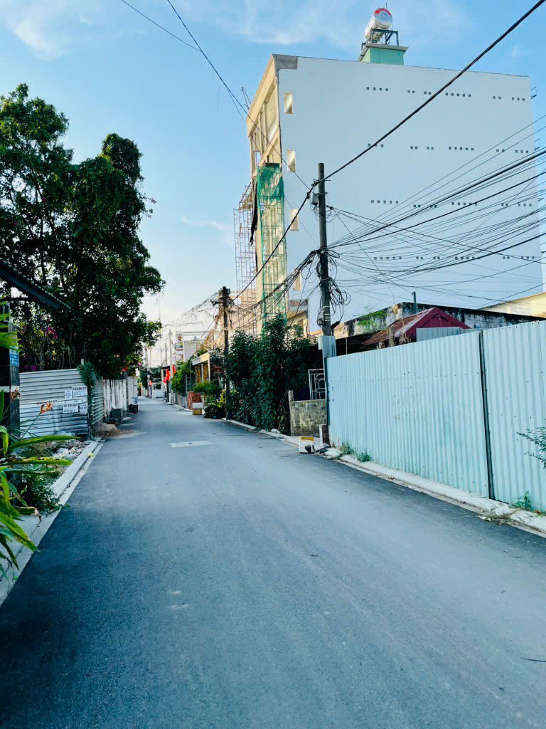 ĐẤT GIÁP GÒ VẤP – LÔ GÓC VIEW KÊNH THAM LƯƠNG 374m², NGANG 14.2M,  21T - Ảnh 2