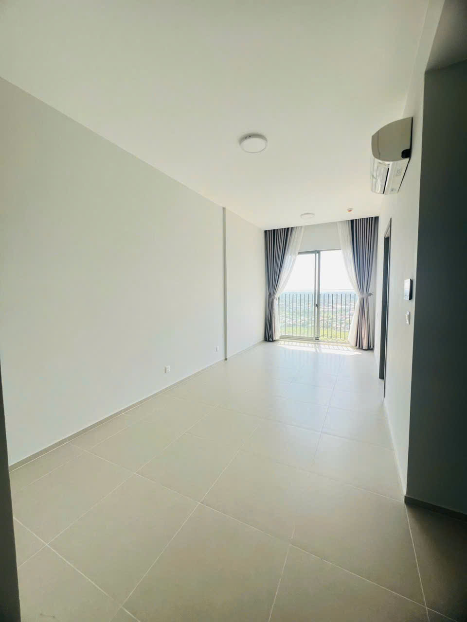 2,45 TỶ – CĂN HỘ WEST GATE 59M² – ĐÃ CÓ SỔ HỒNG – CÓ HỢP ĐỒNG CHO THUÊ - Ảnh chính