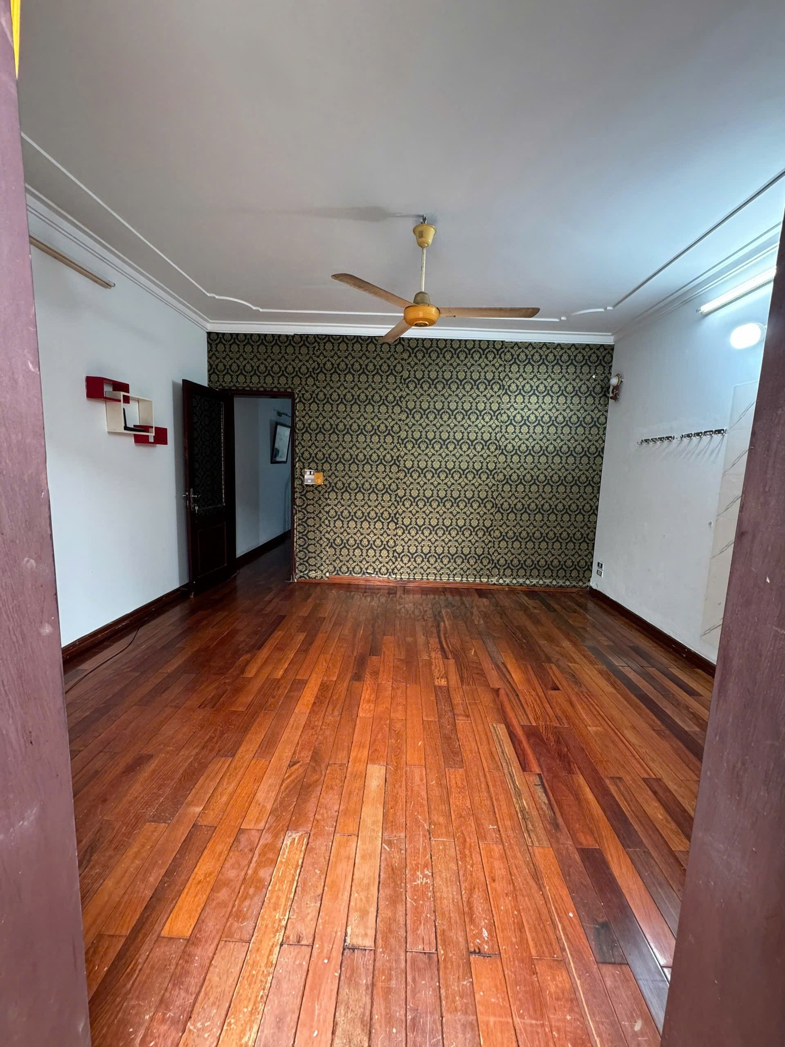 Cho thuê CHDV Yên Hòa - Cầu Giấy 65m x 5T, ngõ ô tô, cho cải tạo WCKK giá 28 triệu - Ảnh 1