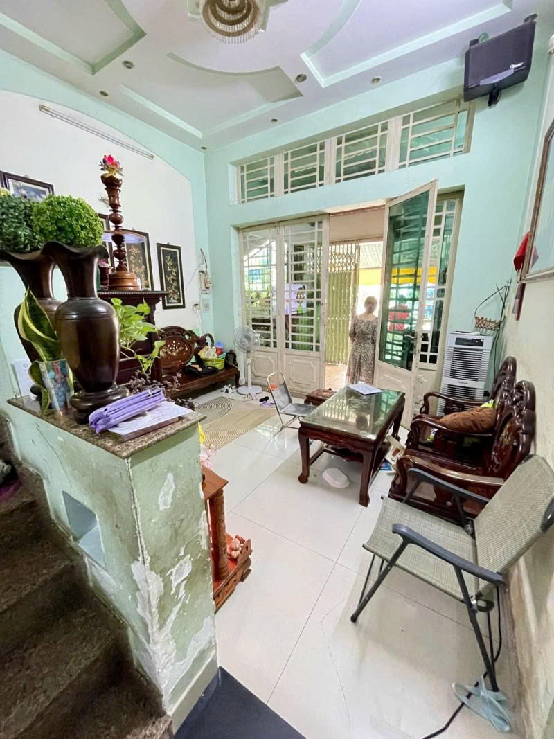 Bán nhà Mặt tiền Lê Sao - gần Nguyễn Sơn, Hiền Vương, 6/10x13m, 4 Tầng - 4PN, 8,5 tỷ. - Ảnh chính