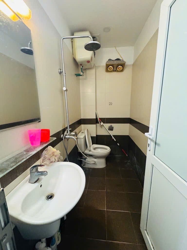 Bán nhà dân xây ngõ Trần Duy Hưng, về ở ngay, cách mặt phố 40m - Ảnh 3