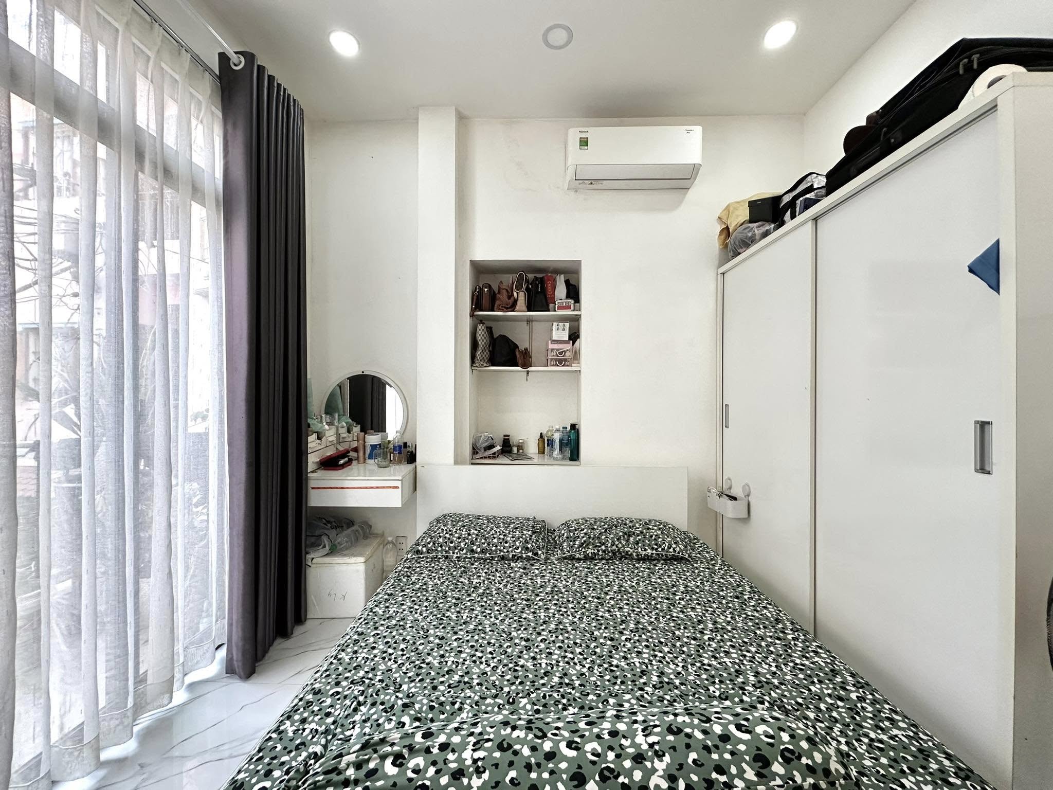 BÁN NHÀ HOÀNG QUỐC VIỆT 101M2X5T,VIEW HỒ,ÔTÔ, KINH DOANH,MẶT TIỀN 5.3M, GIÁ 32.8 TỶ - Ảnh 1