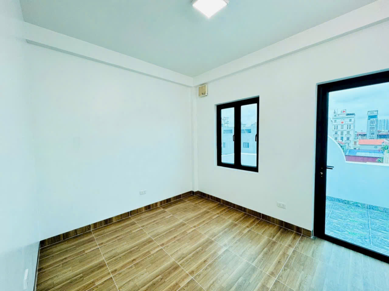Rẻ nhất khu phân lô Văn Cao, 30m 5 tầng, đường 12m, Giá 3.79 tỉ - Ảnh 4