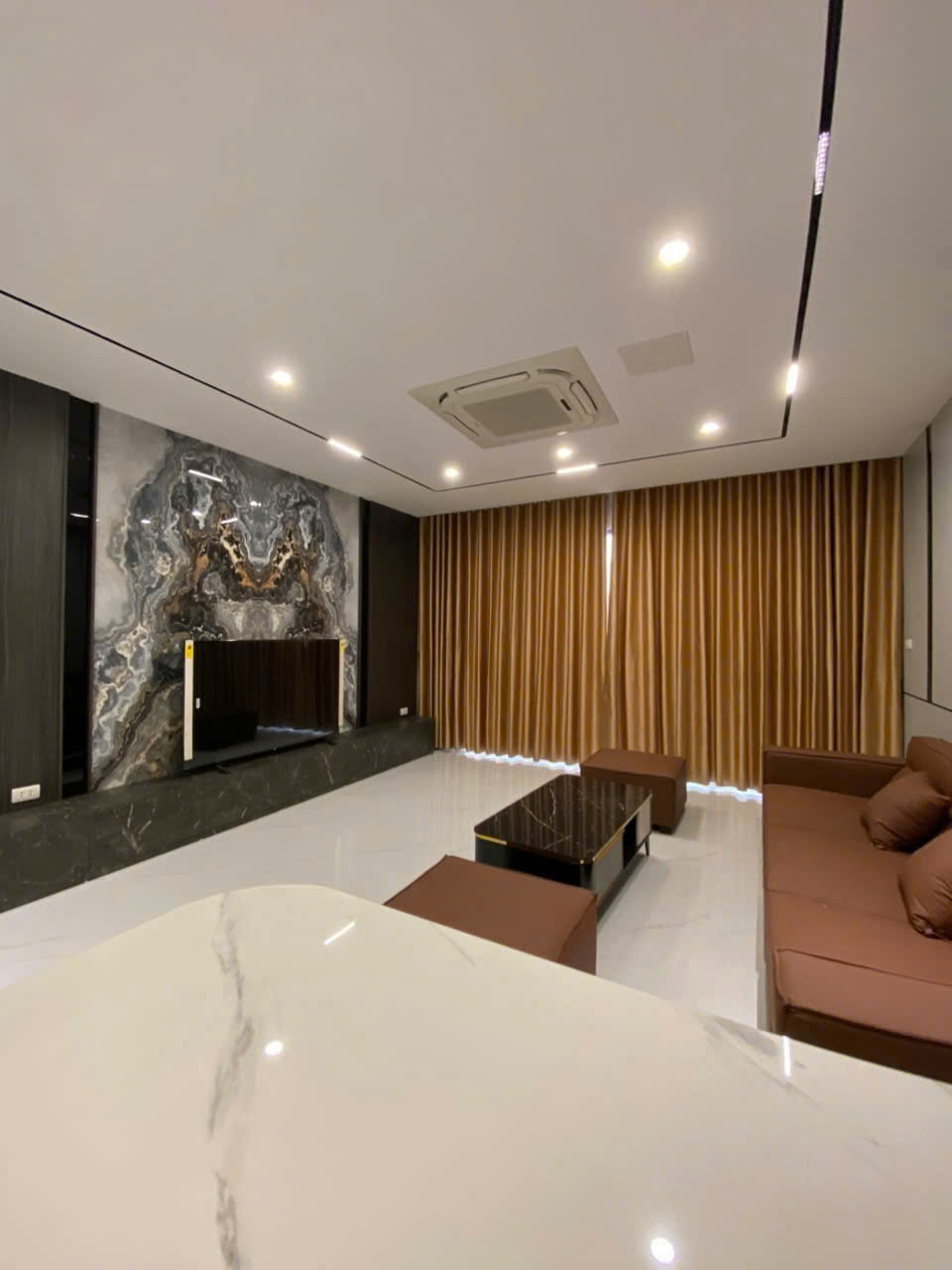 🏡 SIÊU PHẨM THANG MÁY – NGỌC THỤY – 52M2 x 6 TẦNG – CHỈ 13.9 TỶ<br>📍Vị trí đắc địa, gần Khai Sơn, - Ảnh chính