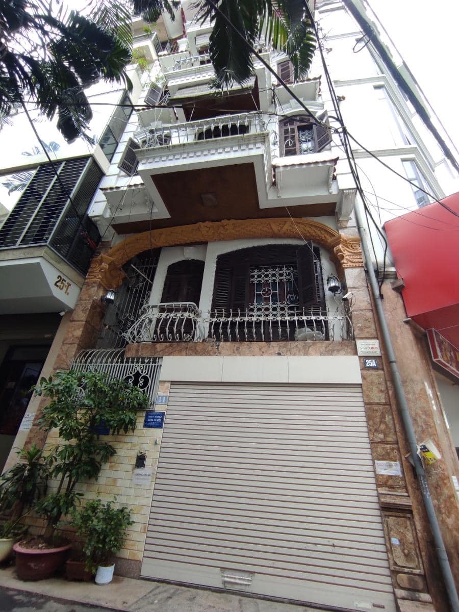 Bán nhà mặt phố Hoàng Quốc Việt – Cầu Giấy, 70m² x 5 tầng, mặt tiền 6m – Giá 28 tỷ - Ảnh chính