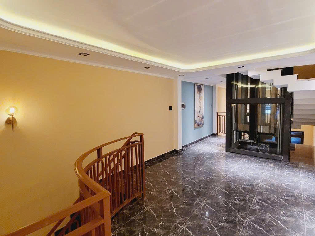 SIÊU PHẨM MT 5 TẦNG - SHOPHOUSE THÀNH ĐÔ 2 TÔ NGỌC VÂN - GIÁ 12.6 TỶ - Ảnh 2