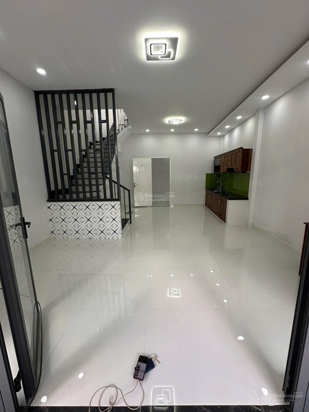 Bán nhà MT Huỳnh Thiện Lộc, Phường Hoà Thạnh, Tân Phú, HCM - Ảnh chính