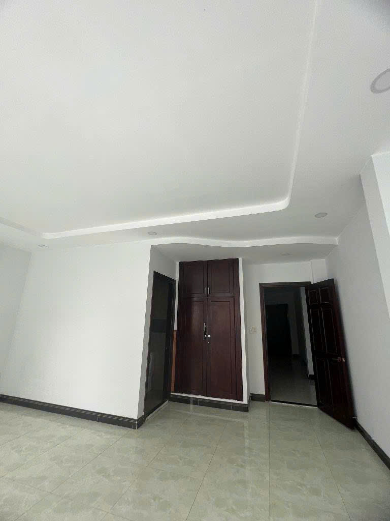 NHÀ 4 TẦNG (6x24) MỚI ĐẸP HẺM XE HƠI – NGAY CỤC THI HÀNH ÁN Q12 - Ảnh 2