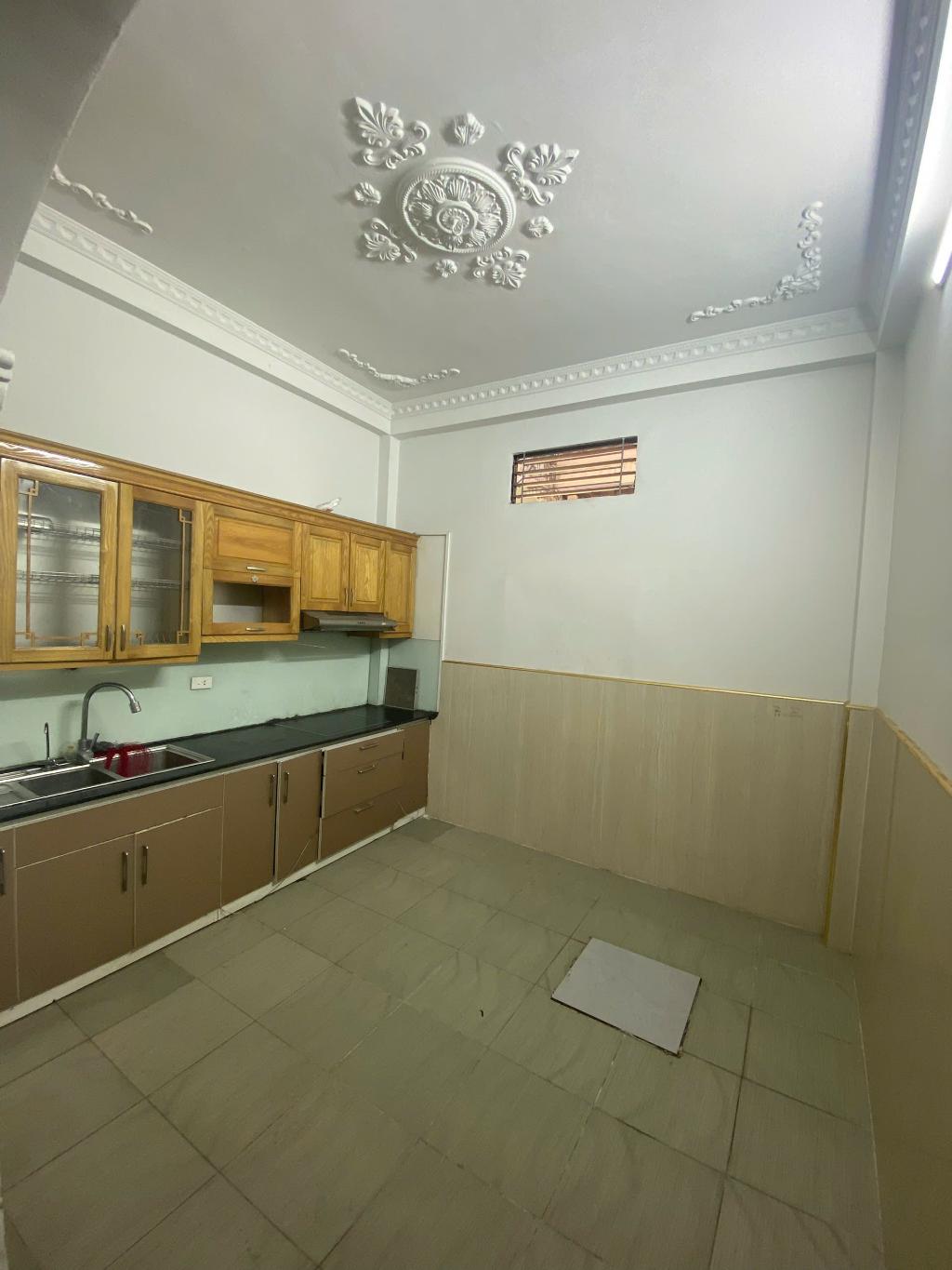 TT CẦU GIẤY - KINH DOANH - LÔ GÓC-DIỆN TÍCH RỘNG - Ở NGAY - Ô TÔ QUA NHÀ - Ảnh 3
