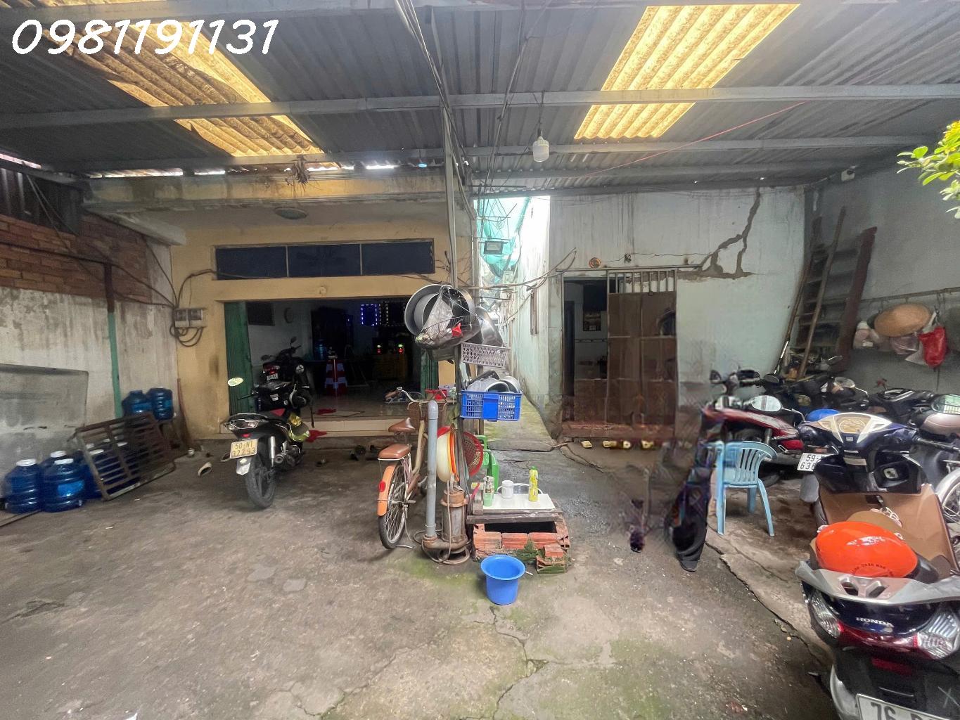 NHÀ ĐẸP TRỊNH ĐÌNH TRỌNG – GIÁP QUẬN 10 – XE TẢI ĐẬU TRƯỚC NHÀ – NGANG 4.5M CHỈ NHỈNH 7 TỶ - Ảnh 1