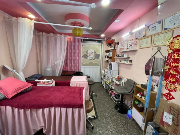 Quận Phú Nhuận ! CHỐT NHANH ! SANG RẺ SPA – GỘI , MB thuê 5 tr/ tháng, Tel : 0907304403 ( Chính - Ảnh 1