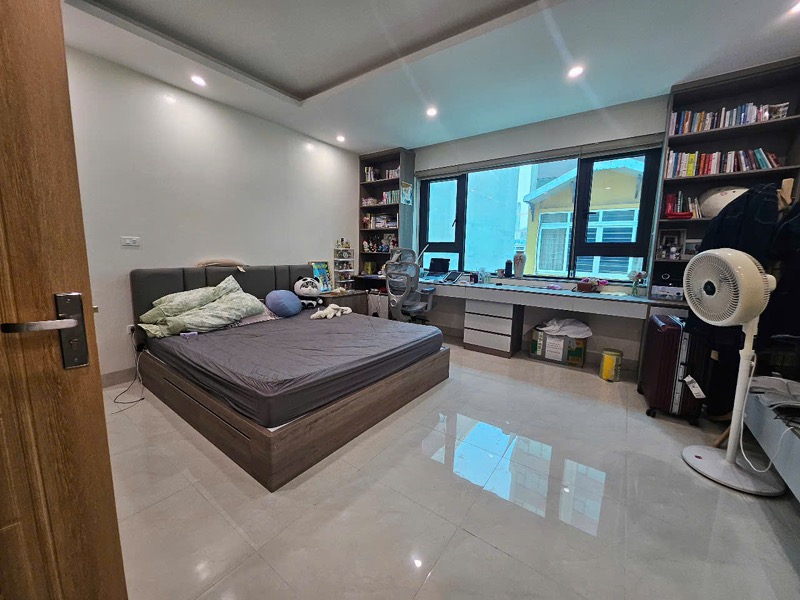(Tin thật 100%) Bán nhà đẹp 60m2 x 6T tại phố Mạc Thái Tổ - Phân lô ô tô tránh - Nội thất tiền tỷ - Ảnh 1