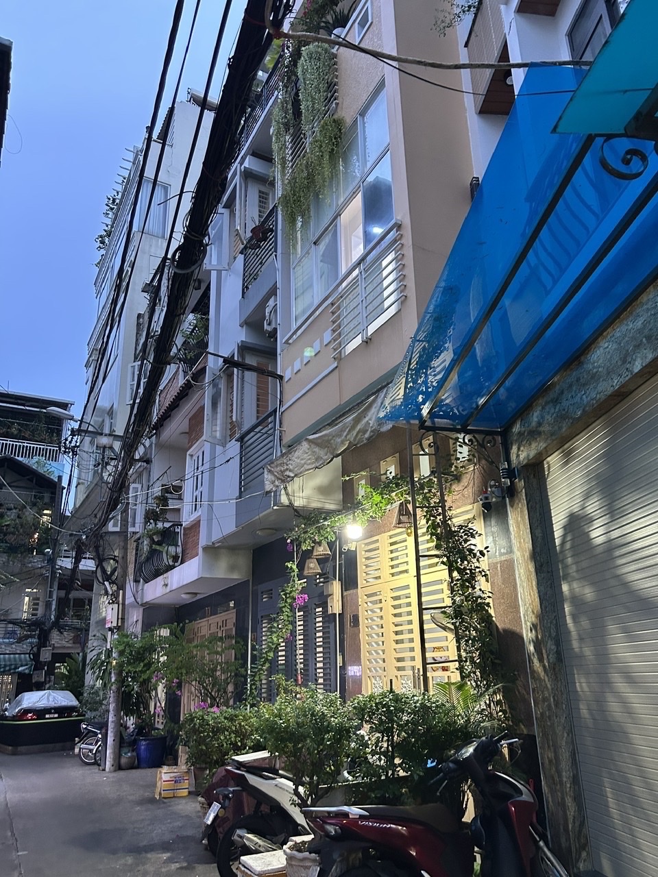 NHÀ ĐẸP 4 TÀNG KHU VÍP ĐƯỜNG SÔ QUẬN 4 -XE HƠI ĐẬU CỬA THOẢI MÁI- KẾ BÊN CÓ CONG VIÊN CÓ HỒ BƠI- RA - Ảnh 4