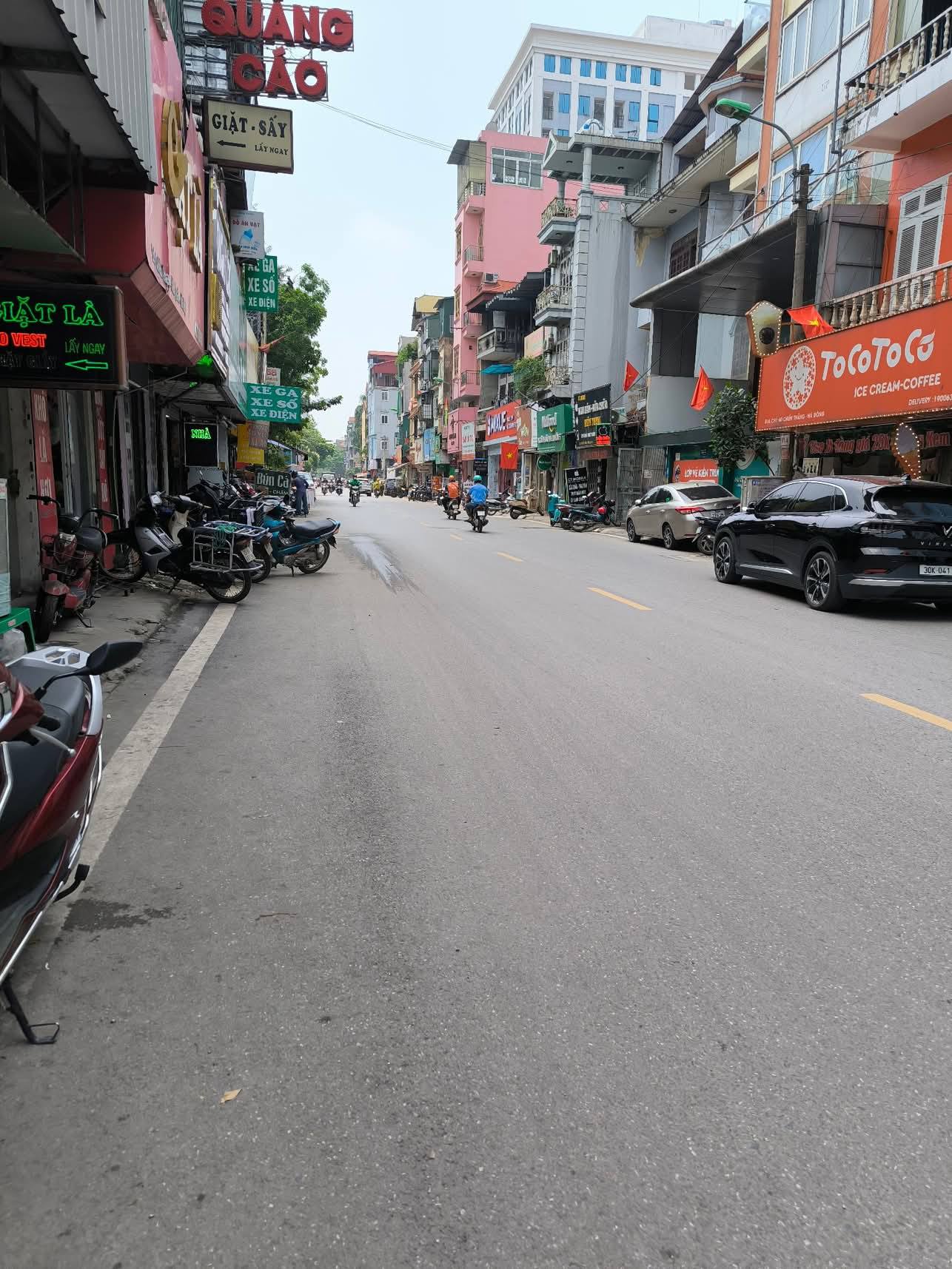 CẦN BÁN NHANH NHÀ MẶT PHỐ CHIẾN THẮNG VĂN QUÁN, VỈA HÈ KINH DOANH, 71M2 MT4.6M NHỈNH 22 TỶ - Ảnh chính