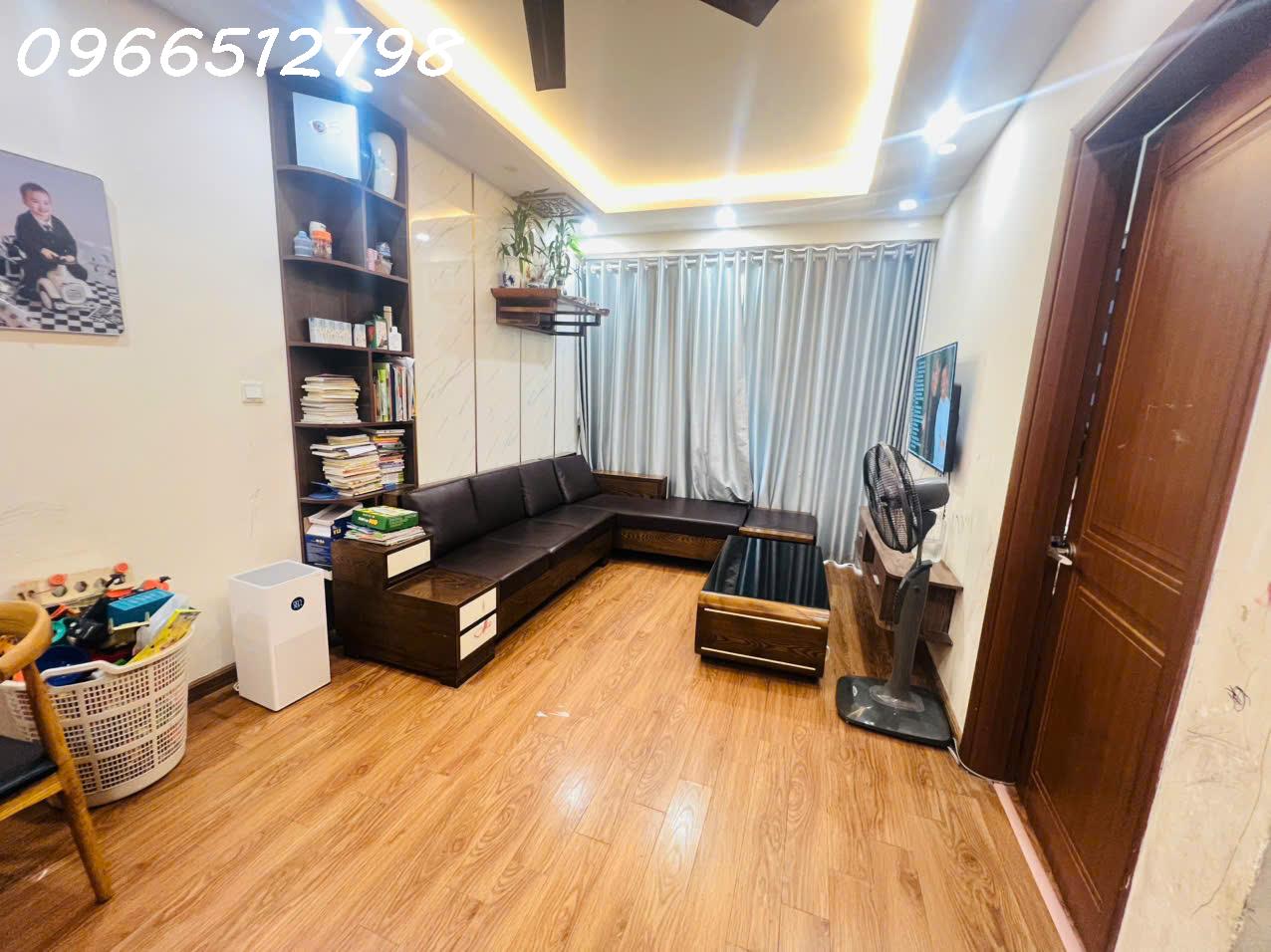 Cần bán nhanh căn 2 ngủ, 2 vs tầng trung toà GEMEK 2 tại dự án Gemek Premium - Ảnh chính