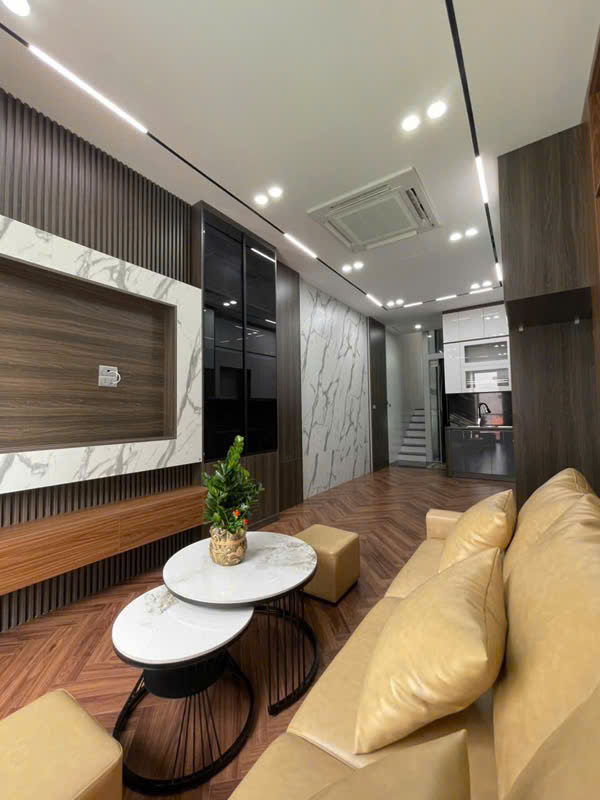 CỰC PHẨM NHÀ MỚI NGUYỄN SƠN 40M, 6T, GARA, THANG MÁY, NỞ HẬU, FULL NỘI THẤT,AN SINH ĐỈNH - Ảnh 1