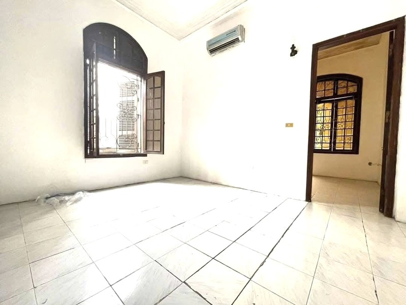 Bán nhà mặt phố Cát Linh Hào Nam, vỉa hè KD, 75m, mặt tiền siêu đẹp chỉ 29 tỷ - Ảnh 3