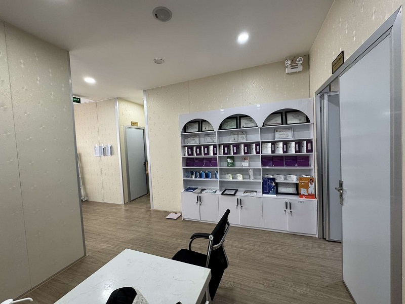 Bán nhà MTKD ngộp bank, hạ chào 10 tỷ, Lý Chính Thắng, P7, Q3, 205m2, 2 tầng, nở hậu. - Ảnh 2