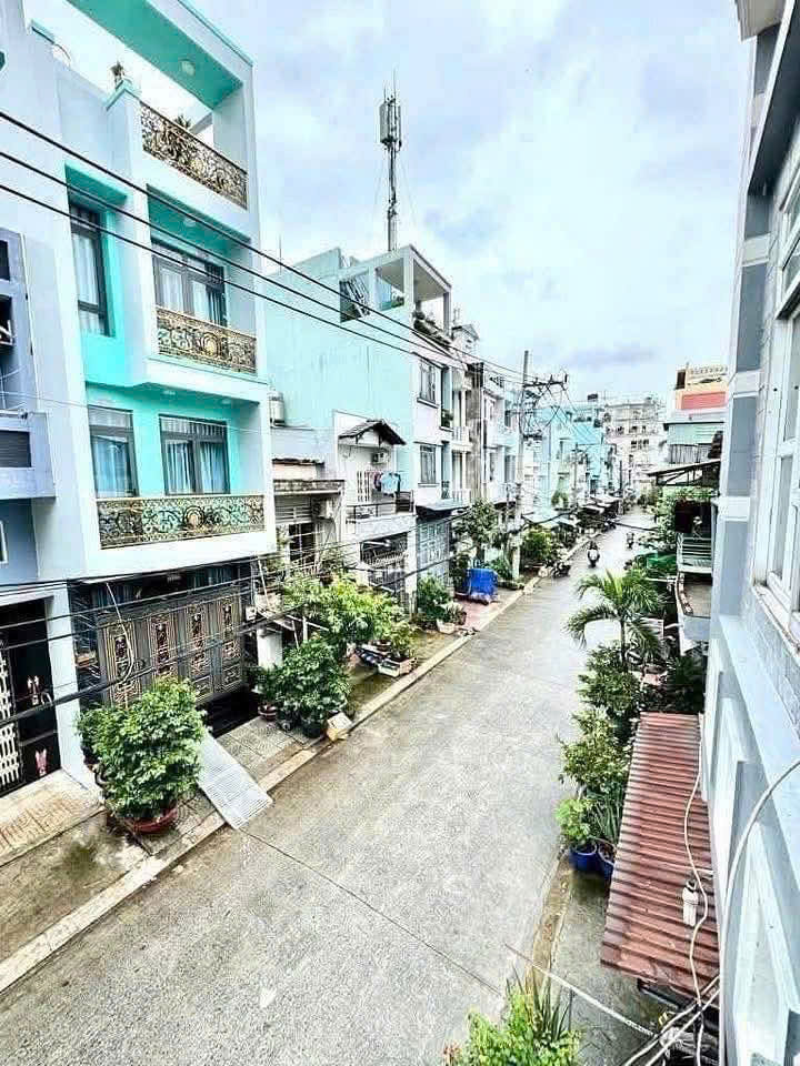 ĐƯỜNG NHỰA 10M - PHÚ ĐỊNH - QUẬN 8 GIÁP QUẬN 6, TIỆN DI CHUYỂN VỀ QUẬN 1, QUẬN 2. - Ảnh chính