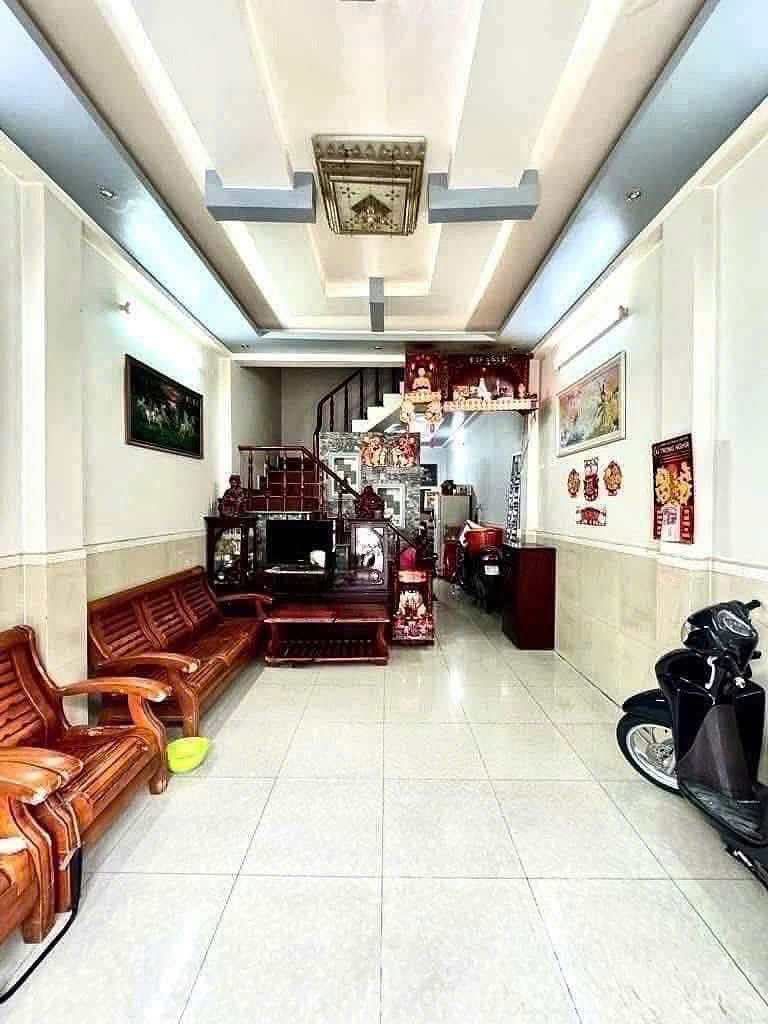 ĐƯỜNG NHỰA 10M - PHÚ ĐỊNH - QUẬN 8 GIÁP QUẬN 6, TIỆN DI CHUYỂN VỀ QUẬN 1, QUẬN 2. - Ảnh 2