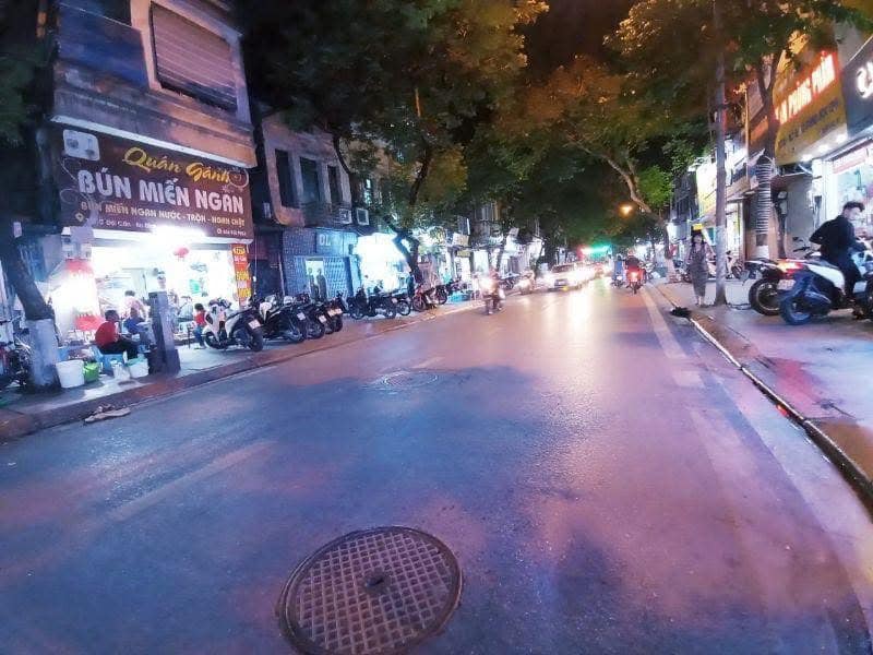 Bán Đất Phố Đội Cấn- BA ĐÌNH. 85m2 =12 Tỷ. 141TR/1M2. SỔ Vuông - Ảnh 1