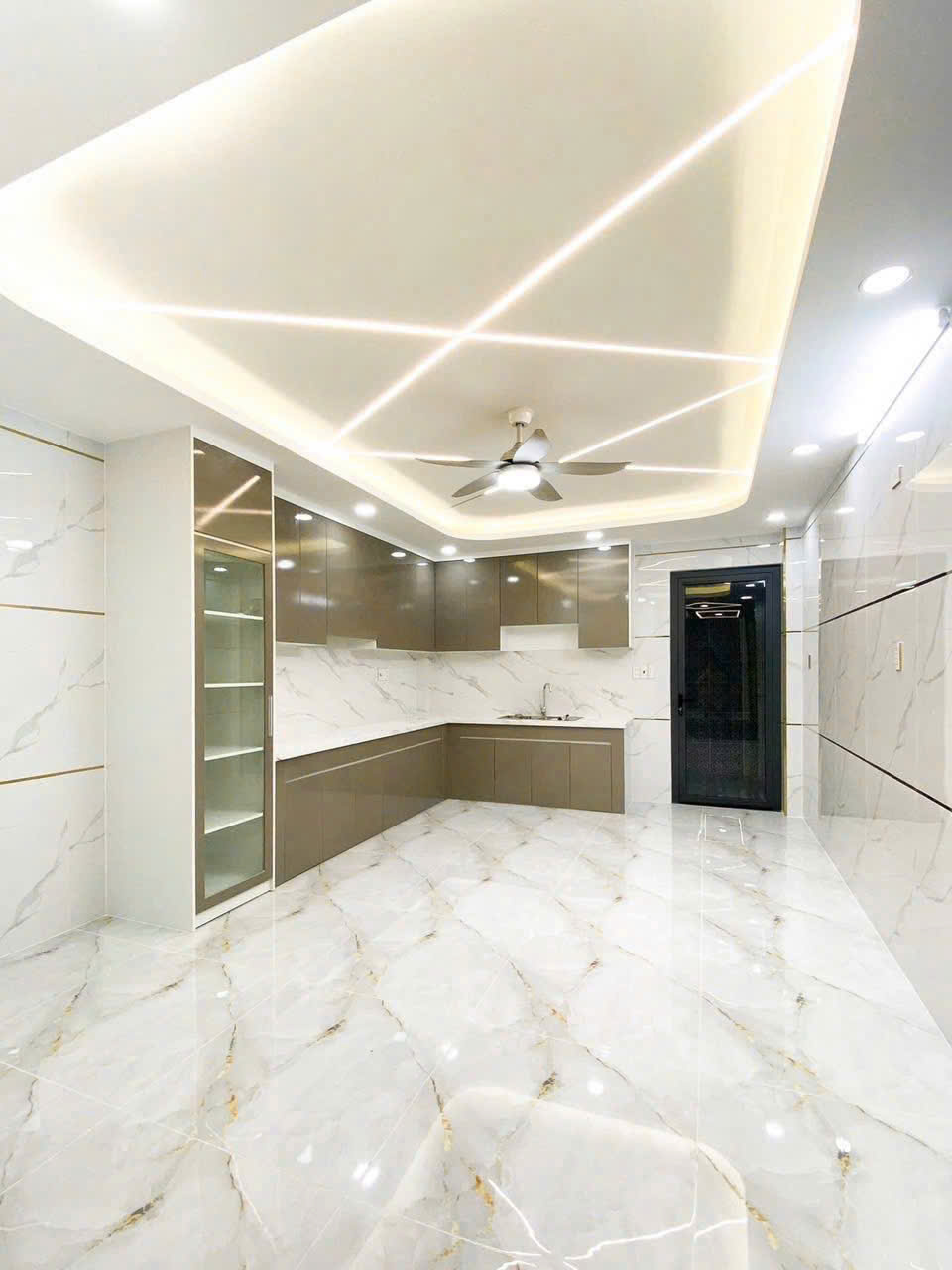 GIẢM MẠNH <br>------- có thang máy 450kg ✨ NHỈNH 8 TỶ XÍU XIU - Ảnh 2