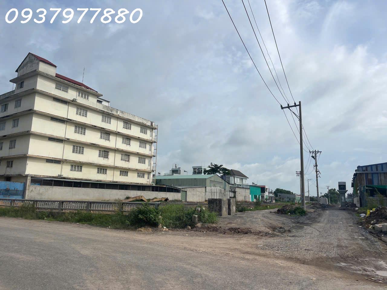 CHÍNH CHỦ GỬI BÁN GẤP LÔ ĐẤT MẶT TIỀN KÊNH TIÊU – XUÂN THỚI ĐÔNG, HÓC MÔN – DIỆN TÍCH KHỦNG 1.238M² - Ảnh chính