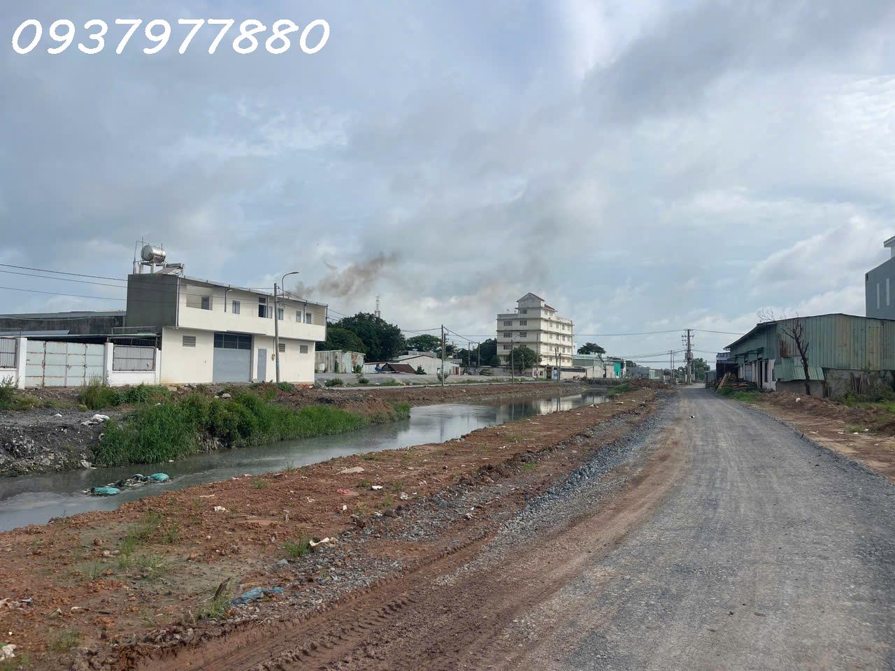 CHÍNH CHỦ GỬI BÁN GẤP LÔ ĐẤT MẶT TIỀN KÊNH TIÊU – XUÂN THỚI ĐÔNG, HÓC MÔN – DIỆN TÍCH KHỦNG 1.238M² - Ảnh 1