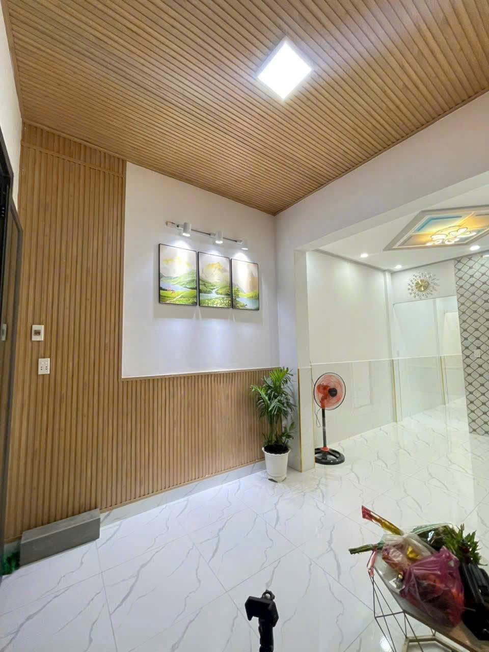 💥 Căn góc Tỉnh Lộ 10, F. BTĐ, Q. Bình Tân<br><br>🏠 DT: 3,7m x 11m (41,5m2), nở hậu lộc 4,05m<br>💒 1 Trệt - Ảnh 1