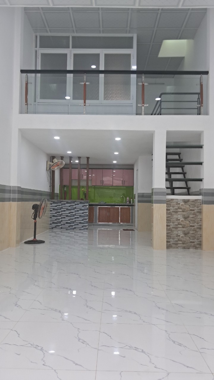 Bán nhà 92m2 - Mặt Tiền KD Đường Đoàn Kết, Quận Tân Phú - Ảnh 1