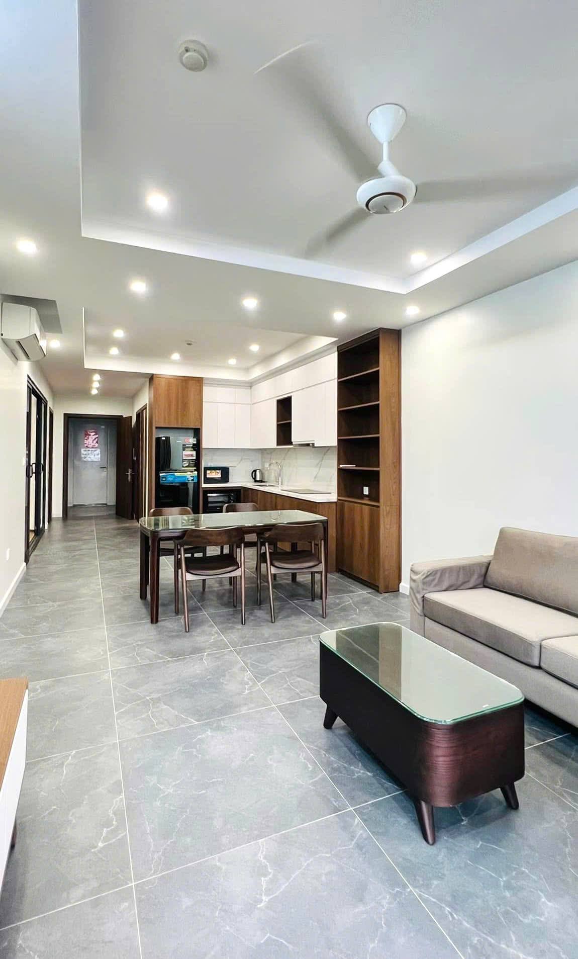 BÁN TÒA NHÀ MẶT PHỐ NGHI TÀM - VIEW HỒ TÂY - 136M² - MT 8M - DÒNG TIỀN 130TR/TH - 78 TỶ - Ảnh 2
