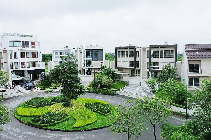 BÁN BIỆT THỰ KHU Q KĐT CIPUTRA - 400M² - MT 12M - GARA Ô TÔ - THANG MÁY - GIÁ 148 TỶ - Ảnh 2